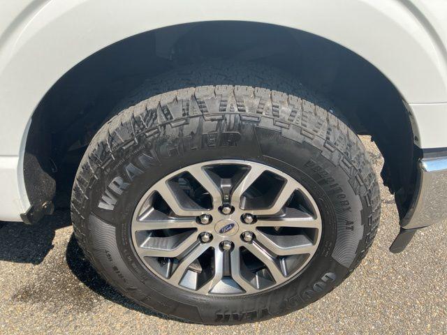 Photo of 2021 Oxford White Ford F-150