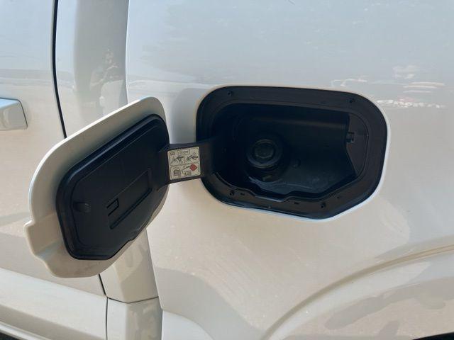 Photo of 2021 Oxford White Ford F-150