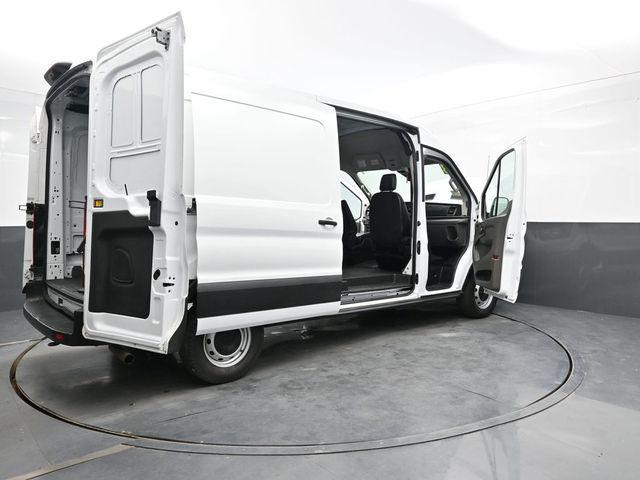Photo of 2023 Oxford White Ford Transit-250