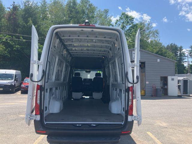 Photo of 2023 White Mercedes-Benz Sprinter 2500