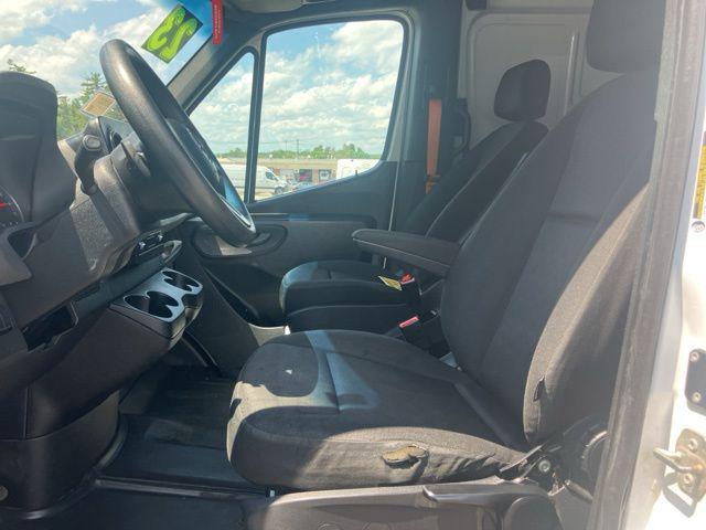 Photo of 2023 White Mercedes-Benz Sprinter 2500