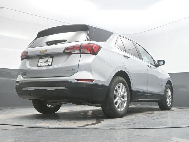Photo of 2022 Silver Ice Metallic Chevrolet Equinox