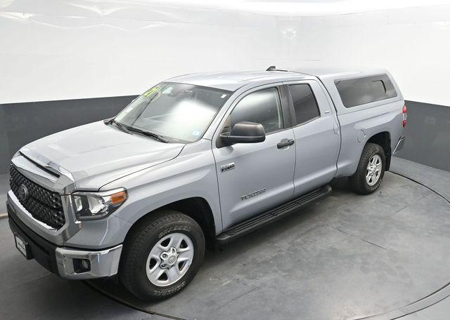 Photo of 2021 Midnight Black Metallic Toyota Tundra