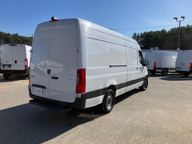 Photo of 2023 White Mercedes-Benz Sprinter 2500
