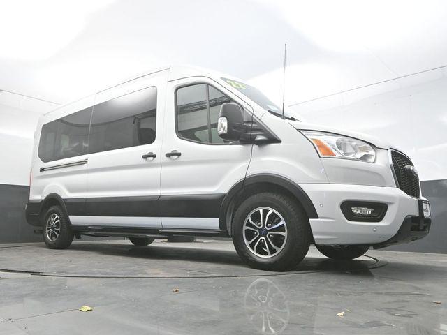 Photo of 2022 Oxford White Ford Transit-350