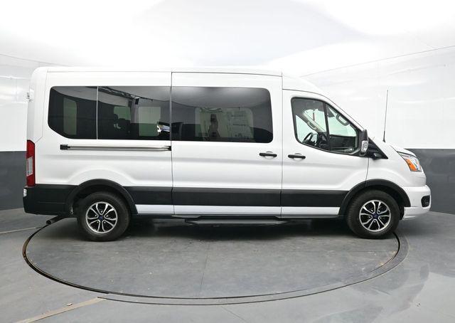 Photo of 2022 Oxford White Ford Transit-350