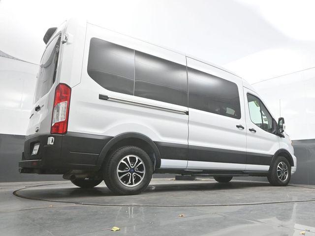Photo of 2022 Oxford White Ford Transit-350
