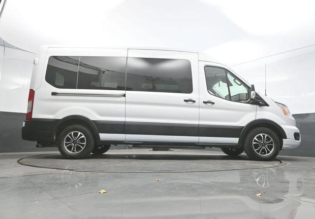 Photo of 2022 Oxford White Ford Transit-350