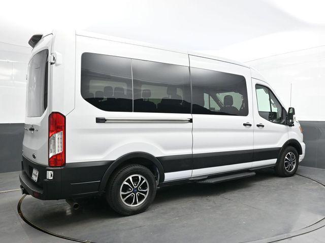 Photo of 2022 Oxford White Ford Transit-350