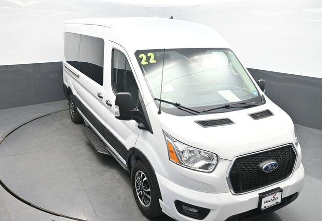 Photo of 2022 Oxford White Ford Transit-350