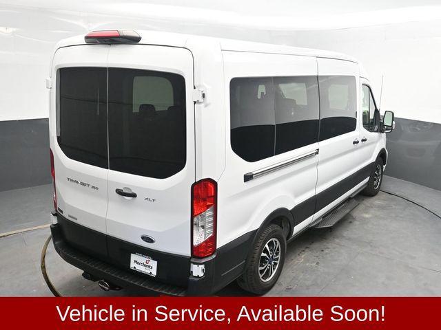 Photo of 2022 Oxford White Ford Transit-350