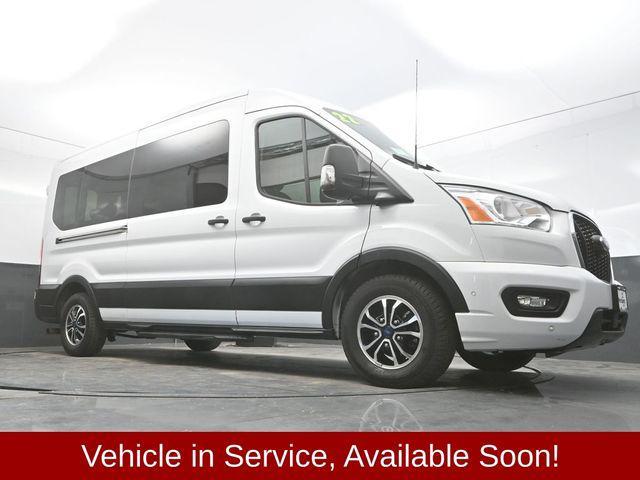 Photo of 2022 Oxford White Ford Transit-350