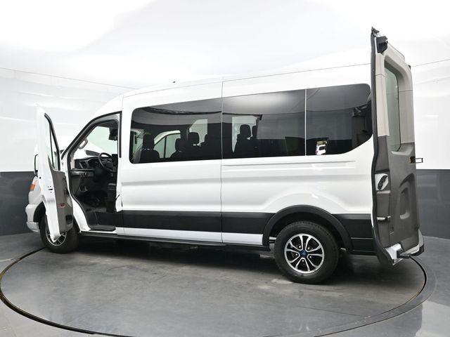 Photo of 2022 Oxford White Ford Transit-350