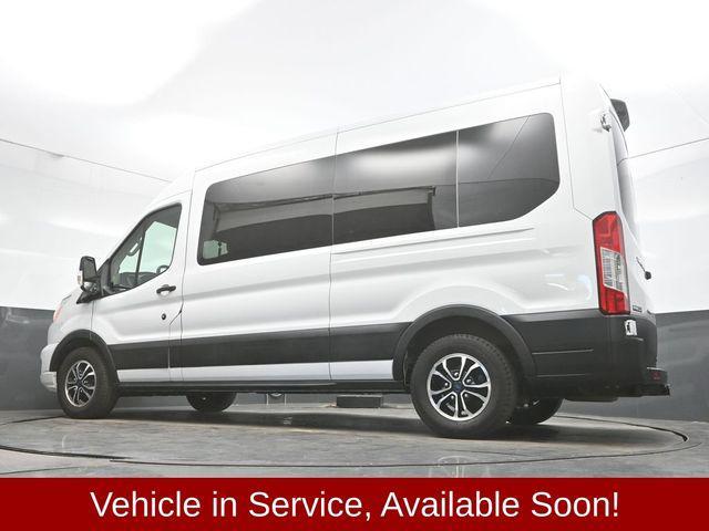 Photo of 2022 Oxford White Ford Transit-350
