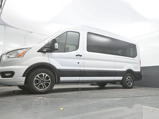 Photo of 2022 Oxford White Ford Transit-350