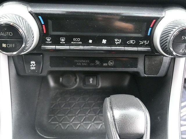 Photo of 2020 Midnight Black Metallic Toyota RAV4 Hybrid