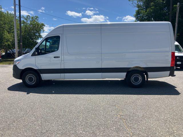 Photo of 2023 White Mercedes-Benz Sprinter 2500