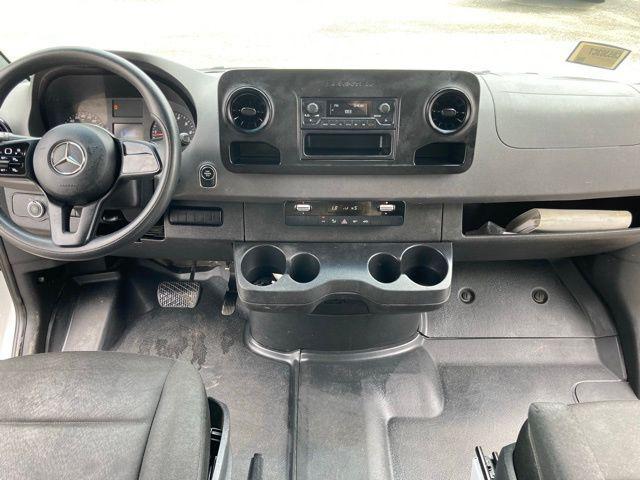 Photo of 2023 White Mercedes-Benz Sprinter 2500