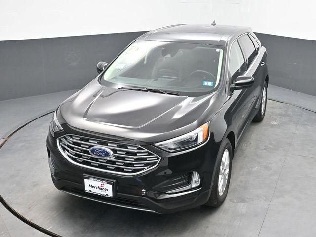 Photo of 2022 Agate Black Metallic Ford Edge
