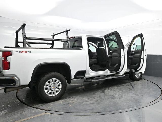 Photo of 2023 Summit White Chevrolet Silverado 2500