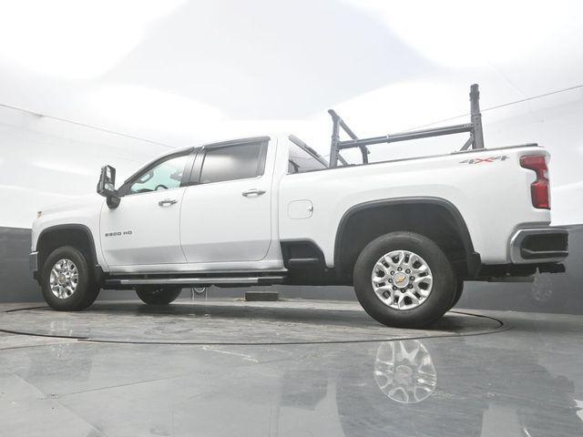 Photo of 2023 Summit White Chevrolet Silverado 2500