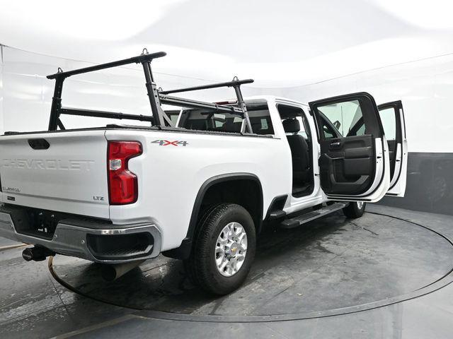 Photo of 2023 Summit White Chevrolet Silverado 2500