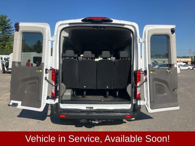 Photo of 2022 Oxford White Ford Transit-350
