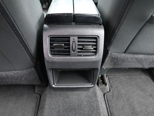 Photo of 2023 Glacier White Nissan Rogue