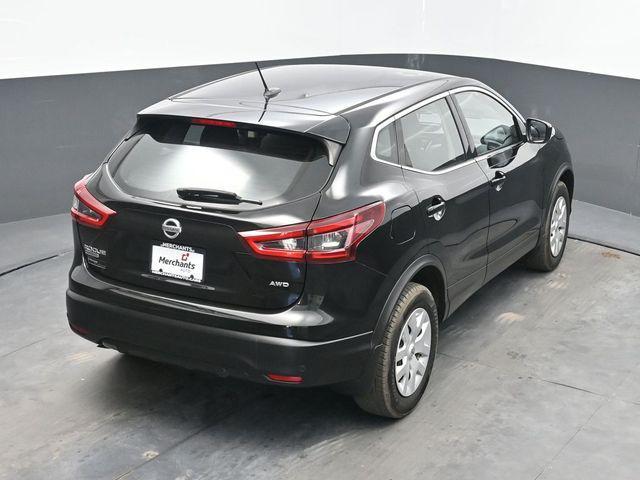 Photo of 2020 Magnetic Black Pearl Nissan Rogue Sport