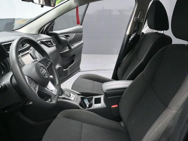 Photo of 2020 Magnetic Black Pearl Nissan Rogue Sport