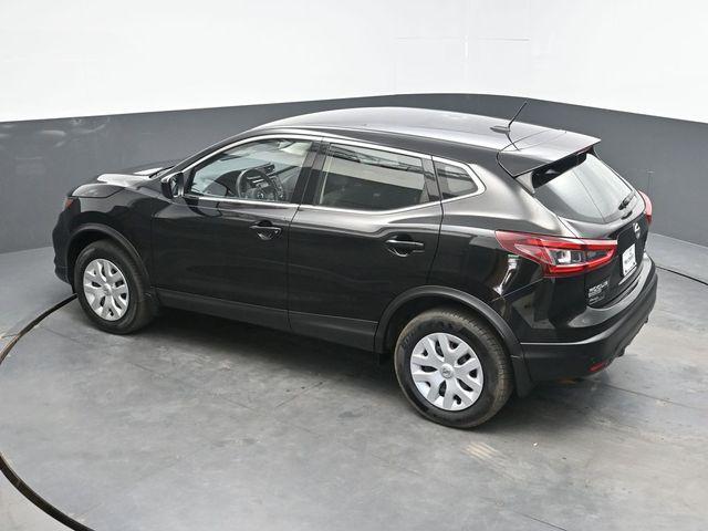 Photo of 2020 Magnetic Black Pearl Nissan Rogue Sport