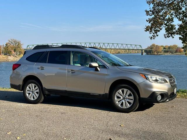 Photo of 2017 Tan Subaru Outback