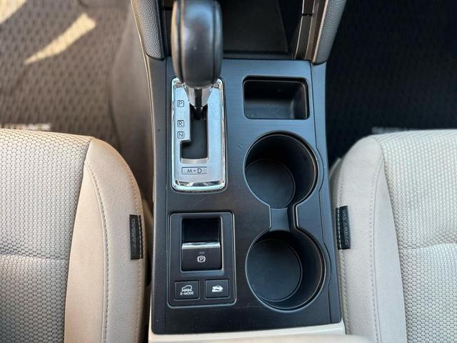 Photo of 2017 Tan Subaru Outback