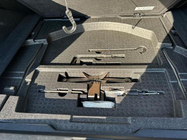 Photo of 2017 Tan Subaru Outback