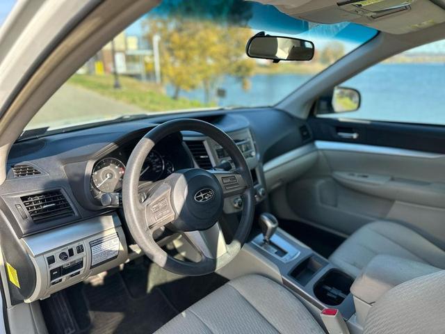 Photo of 2017 Tan Subaru Outback