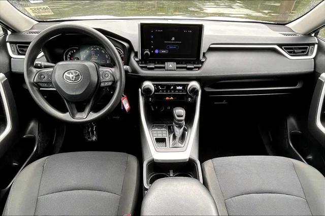 Photo of 2024 Ice Cap Toyota RAV4