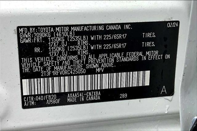 Photo of 2024 Ice Cap Toyota RAV4