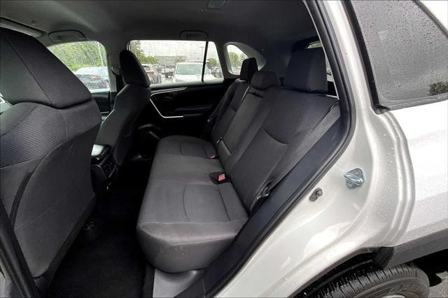 Photo of 2024 Ice Cap Toyota RAV4