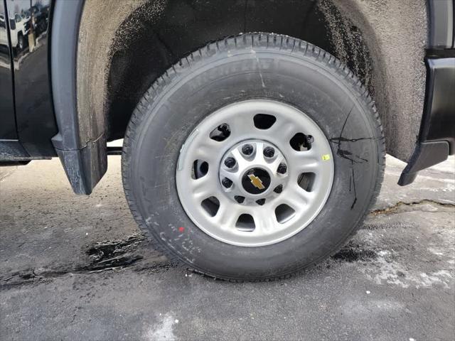 Photo of 2025 Black Chevrolet Silverado 2500