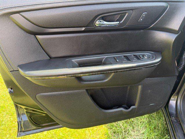 Photo of 2015 Iridium Metallic GMC Acadia