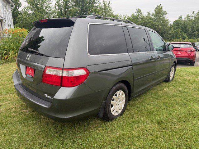 Photo of 2007 Nimbus Gray Metallic Honda Odyssey