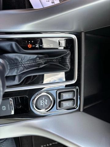 Photo of 2025 Labrador Black Pearl Mitsubishi Eclipse Cross