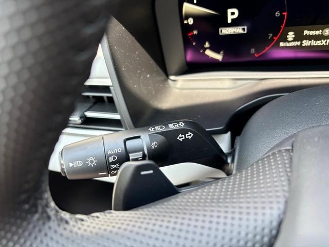 Photo of 2025 Blue Mitsubishi Outlander