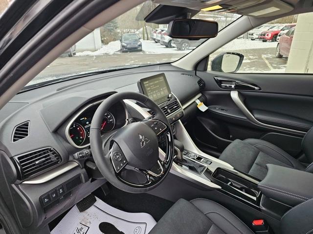 Photo of 2025 Labrador Black Pearl Mitsubishi Eclipse Cross