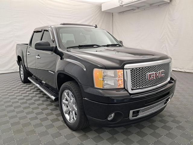 Photo of 2013 Onyx Black GMC Sierra 1500