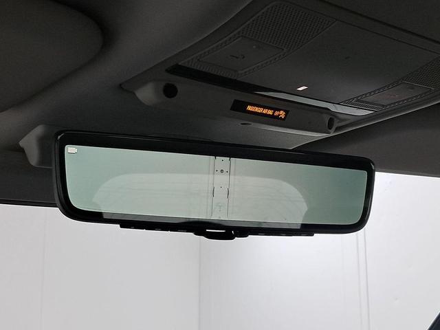 Photo of 2020 Tasman Blue Metallic Land Rover Defender