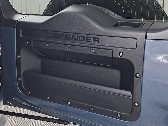 Photo of 2020 Tasman Blue Metallic Land Rover Defender