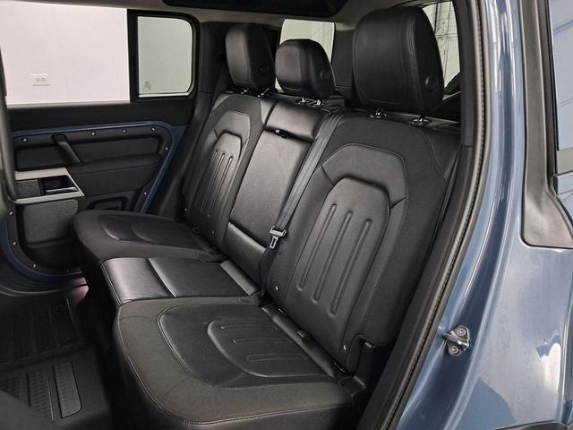 Photo of 2020 Tasman Blue Metallic Land Rover Defender