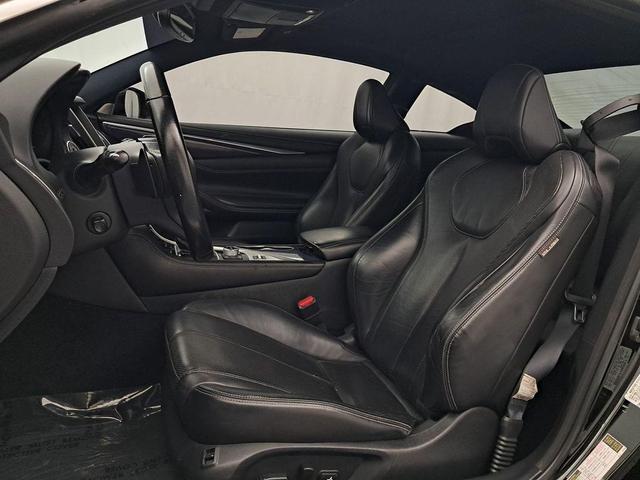 Photo of 2018 Black Obsidian INFINITI Q60