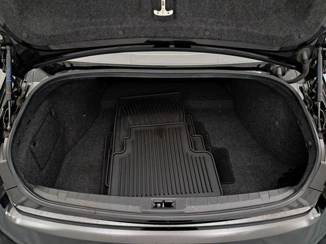 Photo of 2018 Black Obsidian INFINITI Q60